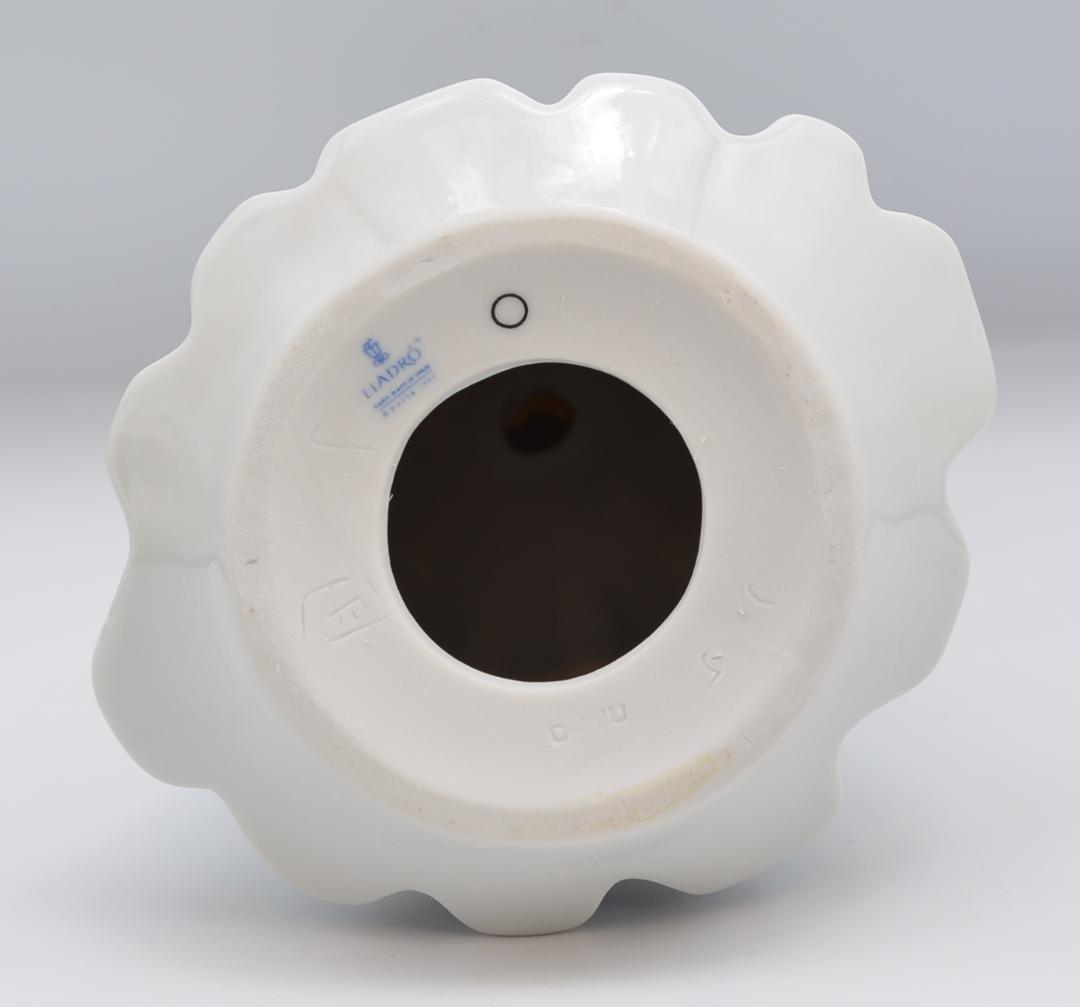 ハープを持つ天使　＃5830　★リヤドロ　スペイン　ポーセリン　光沢仕上げ　絶版