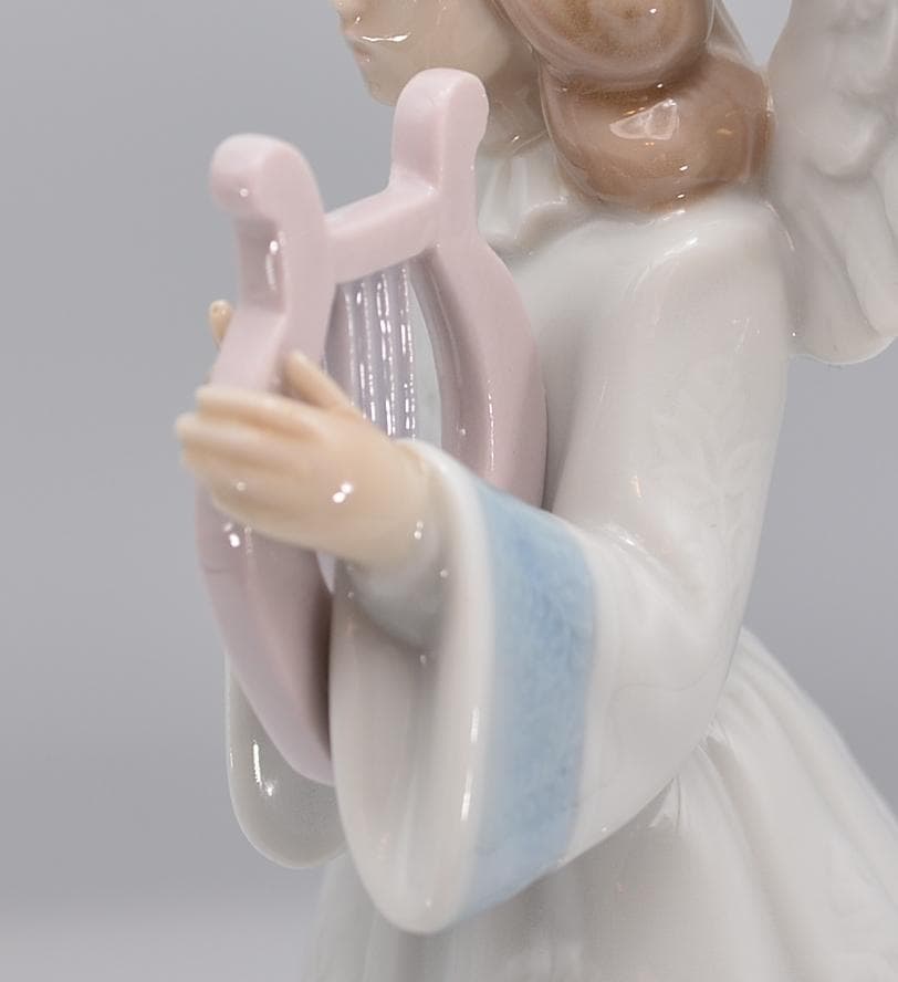 ハープを持つ天使　＃5830　★リヤドロ　スペイン　ポーセリン　光沢仕上げ　絶版