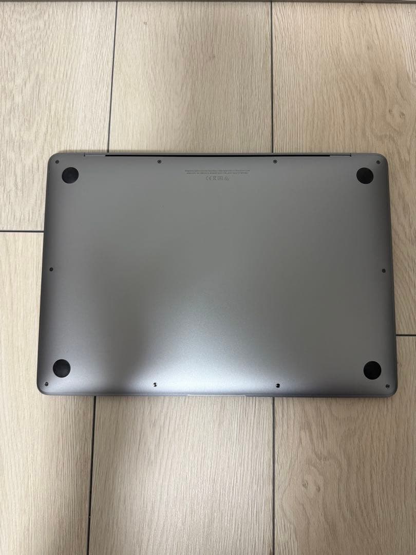 MacBook Air 13インチ256GB M1スペースグレイ