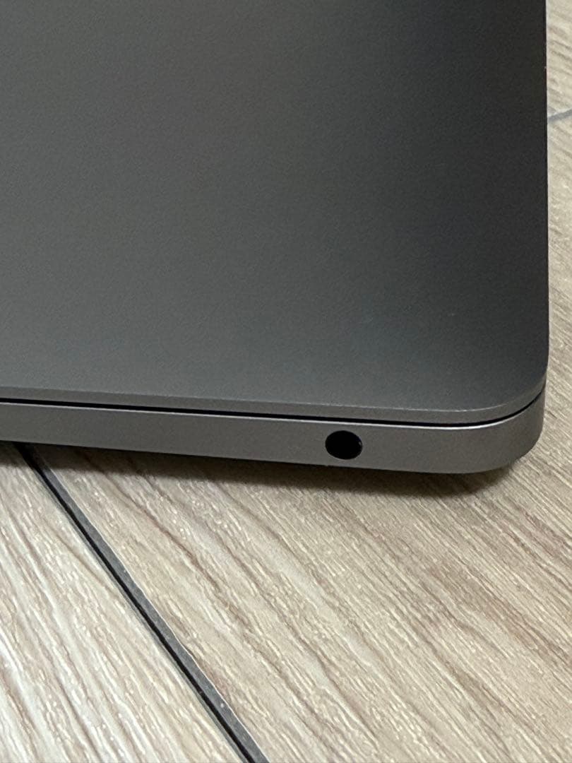 MacBook Air 13インチ256GB M1スペースグレイ
