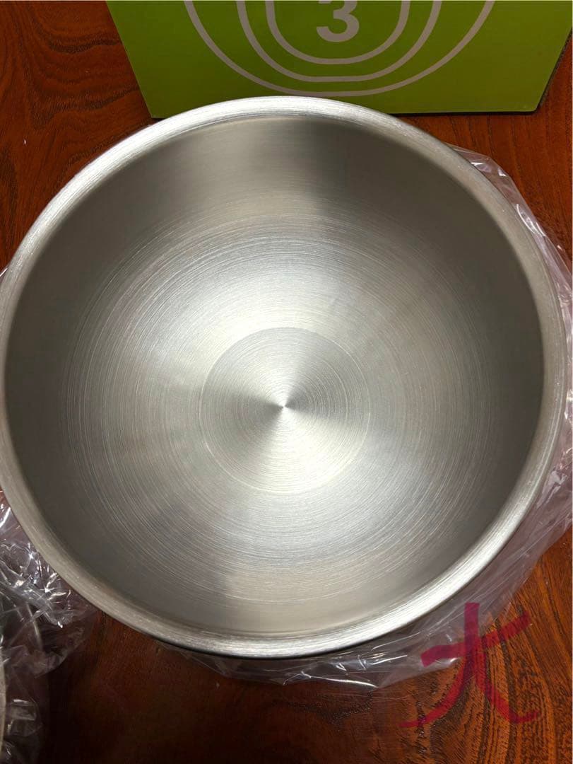 ABCクッキング　ボウル　新品未使用　ちょっとB品　ミニ泡立て器付き