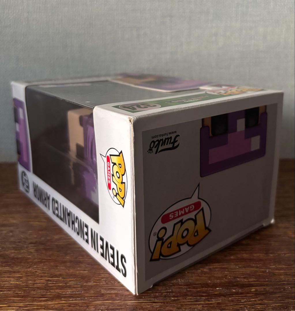 ゲームキャラクター Funko Minecraft Steve in Enchanted Armo