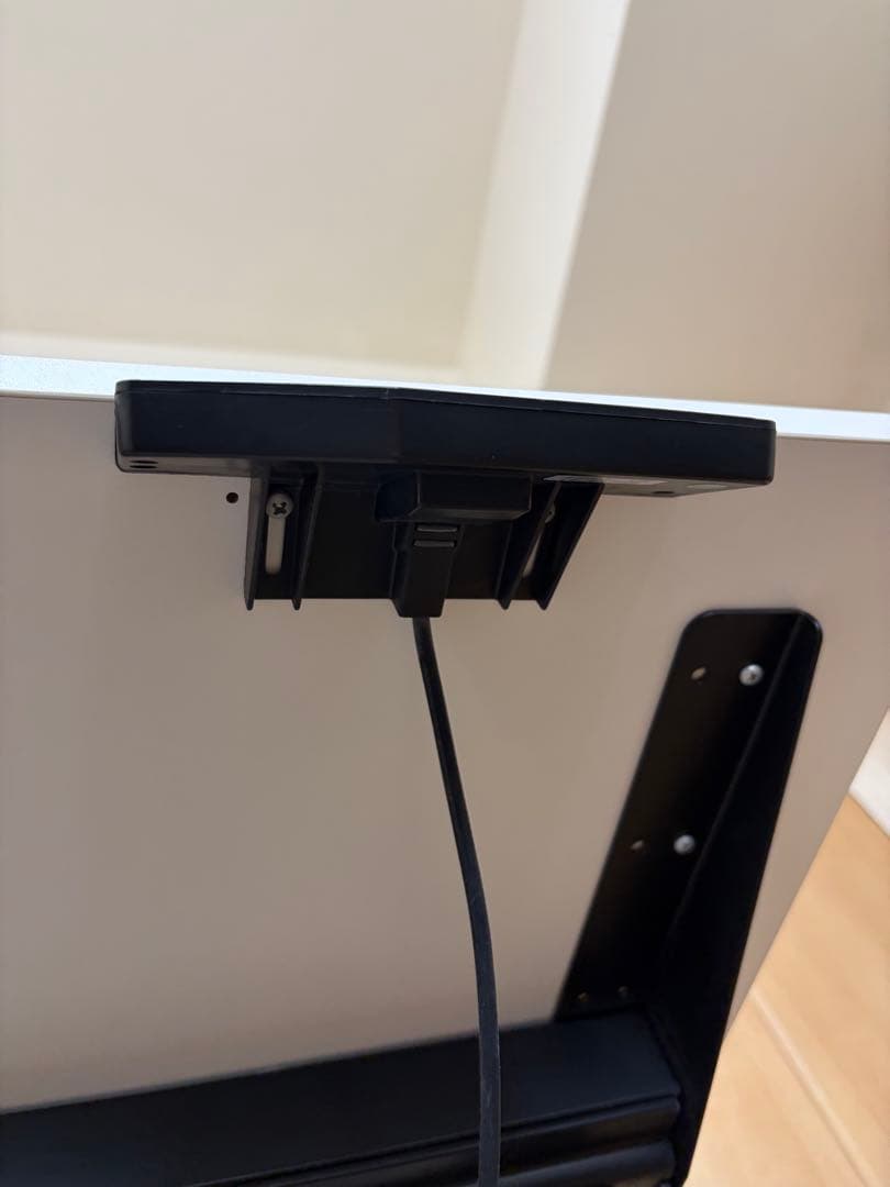 FLEXISPOT E3 電動式昇降デスク（ホワイト／天板付き）