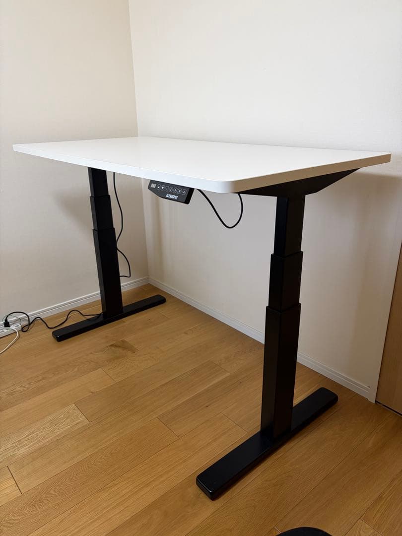 FLEXISPOT E3 電動式昇降デスク（ホワイト／天板付き）