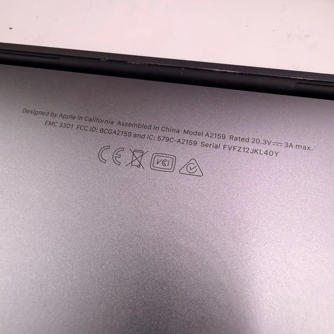 MacBookPro 2019モデル 13インチ i5搭載　極美品