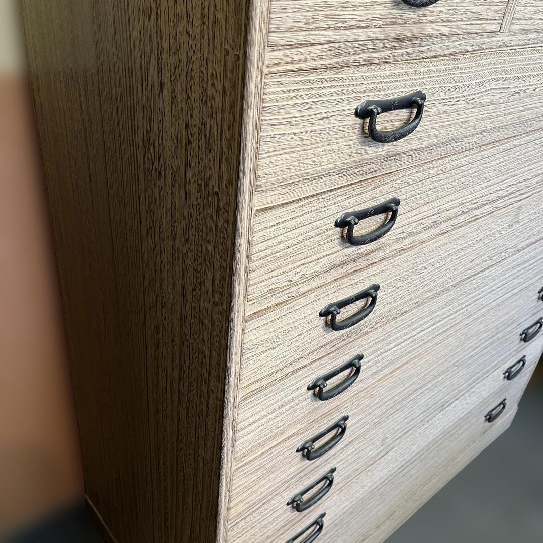 【美品】総桐箪笥 11引出し（上段3杯＋下段8段） 伝統工芸 砥の粉仕上げ