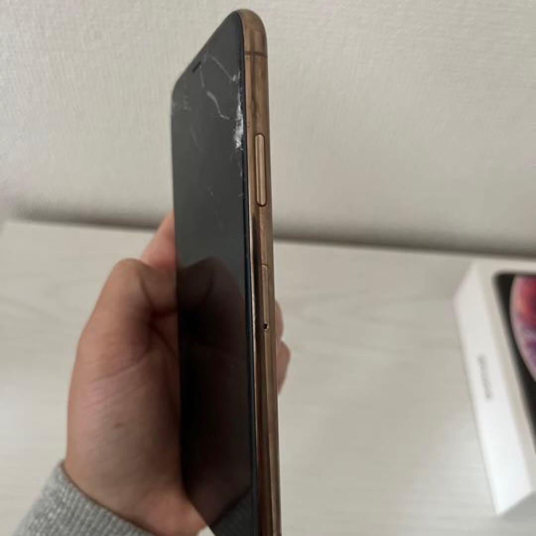 iPhone Xs Gold 256 GB docomo【動作確認済み】