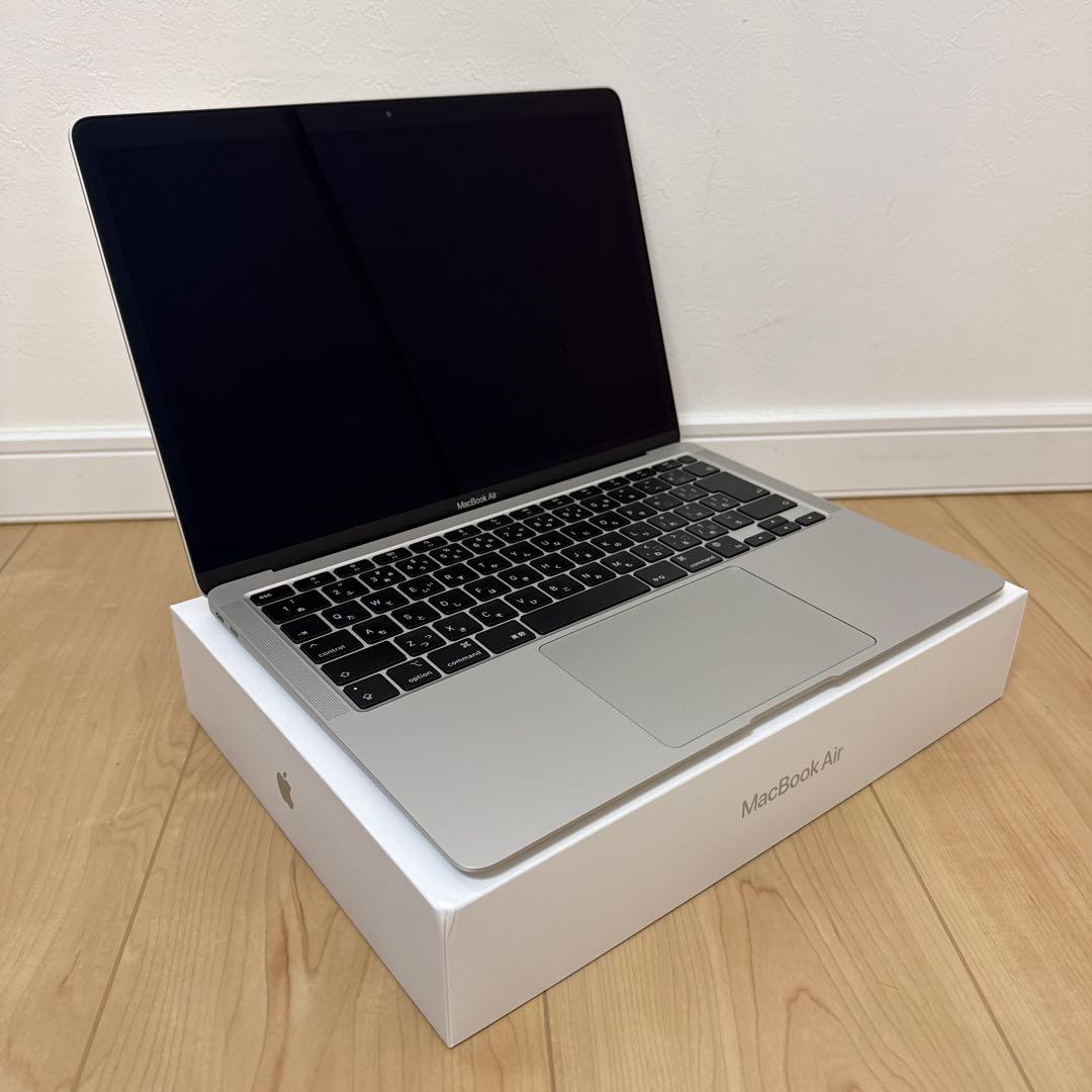 Macbook Air (2020, M1) 8GB/256GB シルバー 美品