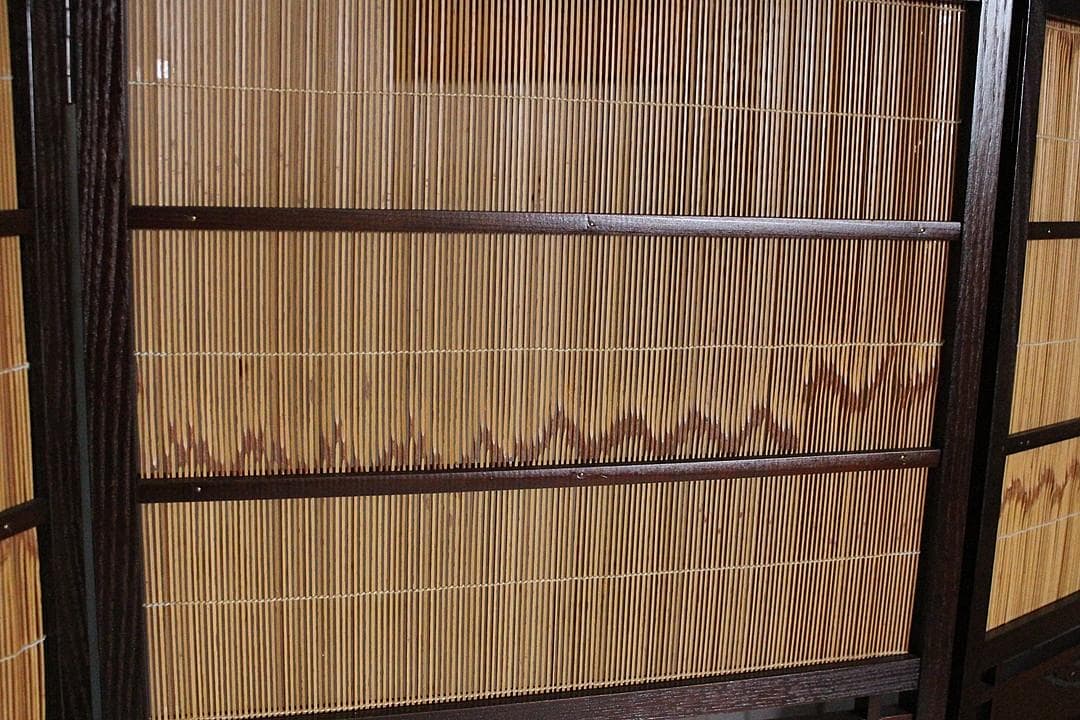 高級　桑材枠×竹簾　屏風　衝立　目隠し　四つ折り　透かし彫り　古民家　古道具