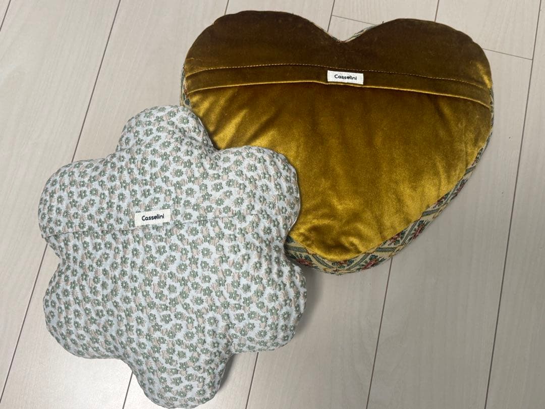 Casselini キャセリーニ ハート フラワーダイカット クッション