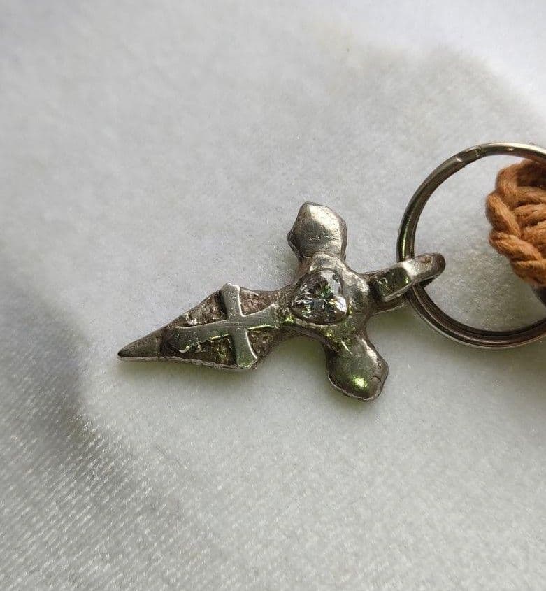 特別値下げ☆ハンドメイド一点物 シルバー スイング クロスチャーム キーホルダー
