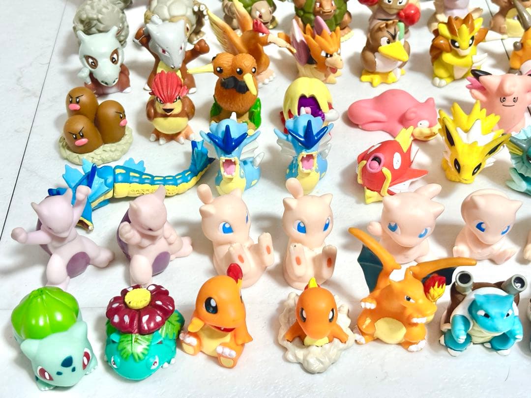 ポケモン　指人形　ポケモンキッズ　フィギュア　まとめ売り　95体