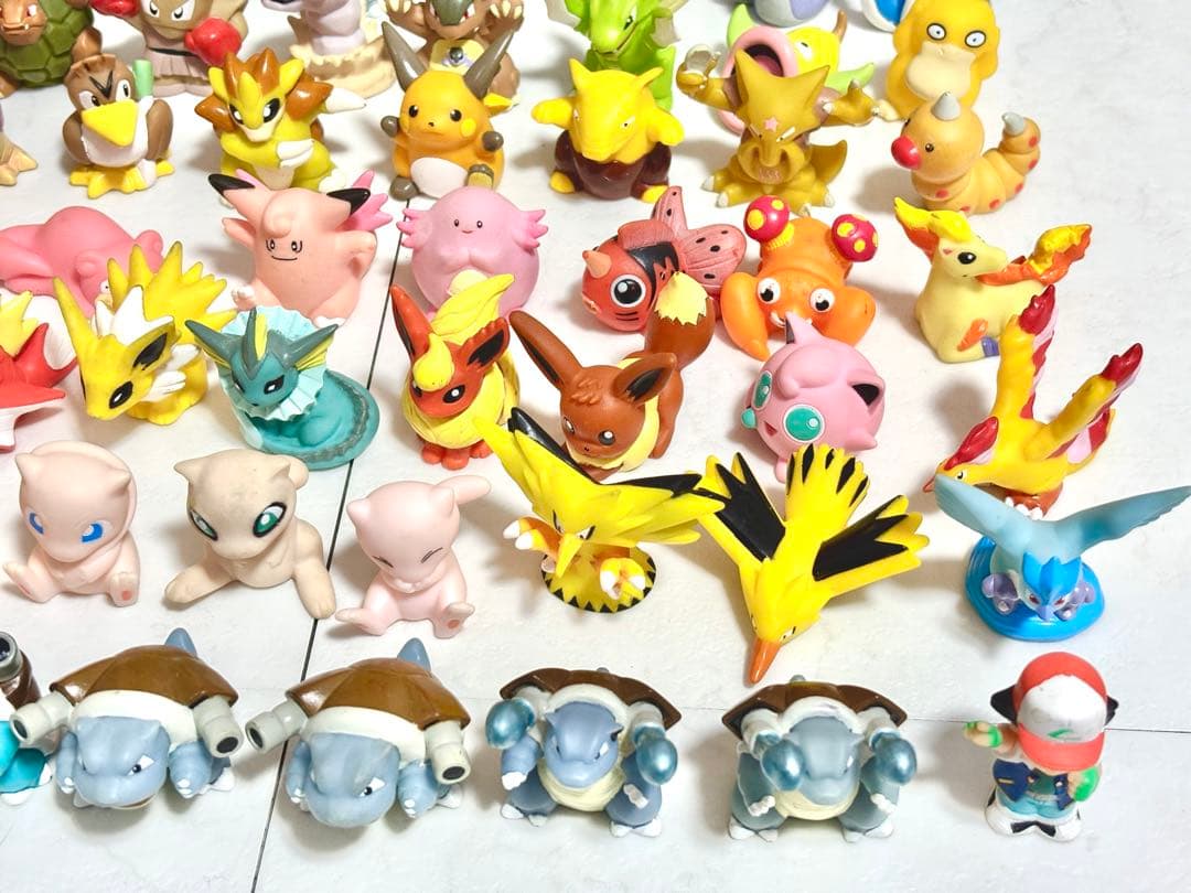 ポケモン　指人形　ポケモンキッズ　フィギュア　まとめ売り　95体