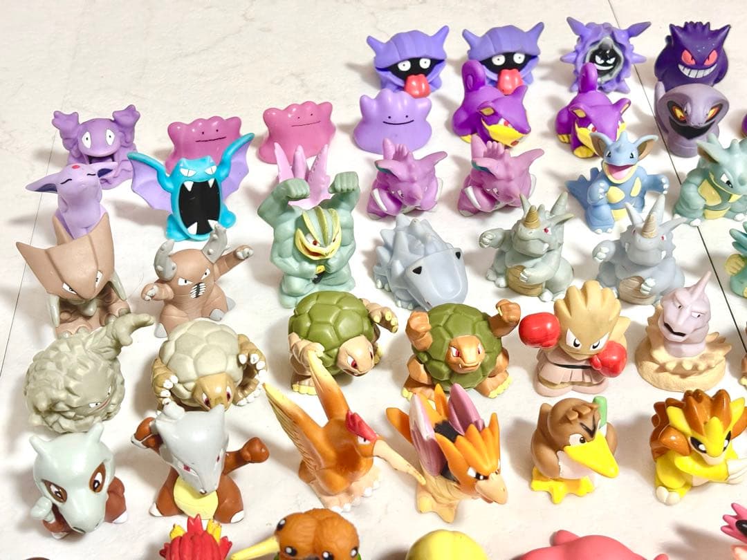 ポケモン　指人形　ポケモンキッズ　フィギュア　まとめ売り　95体
