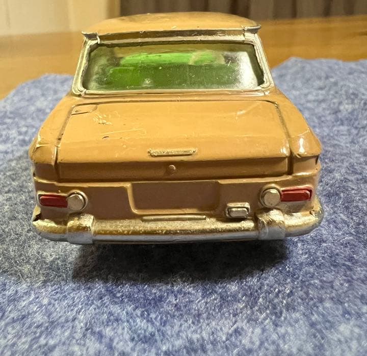 大盛屋　ダットサンブルーバード　箱無し