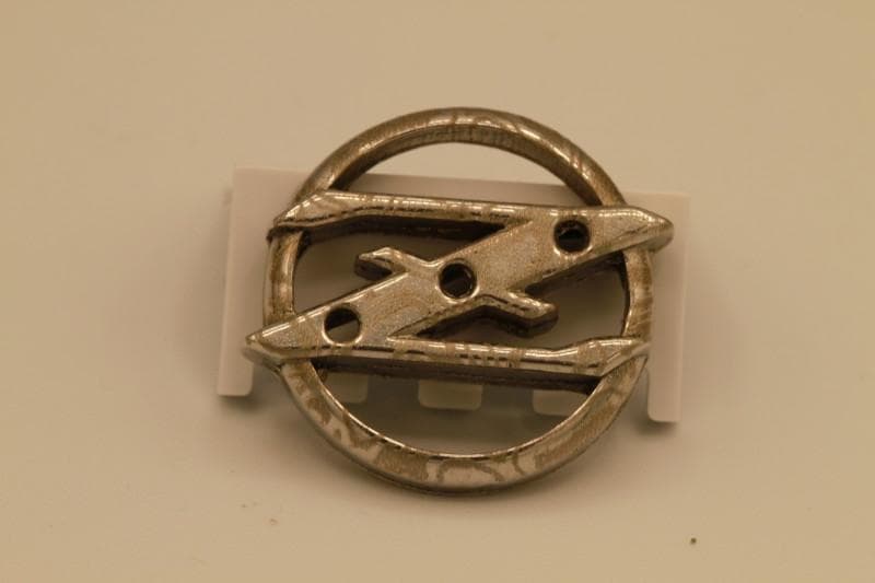 オーダーメイド車キーホルダー「希少金属と職人技の共演」カスタムネックレス