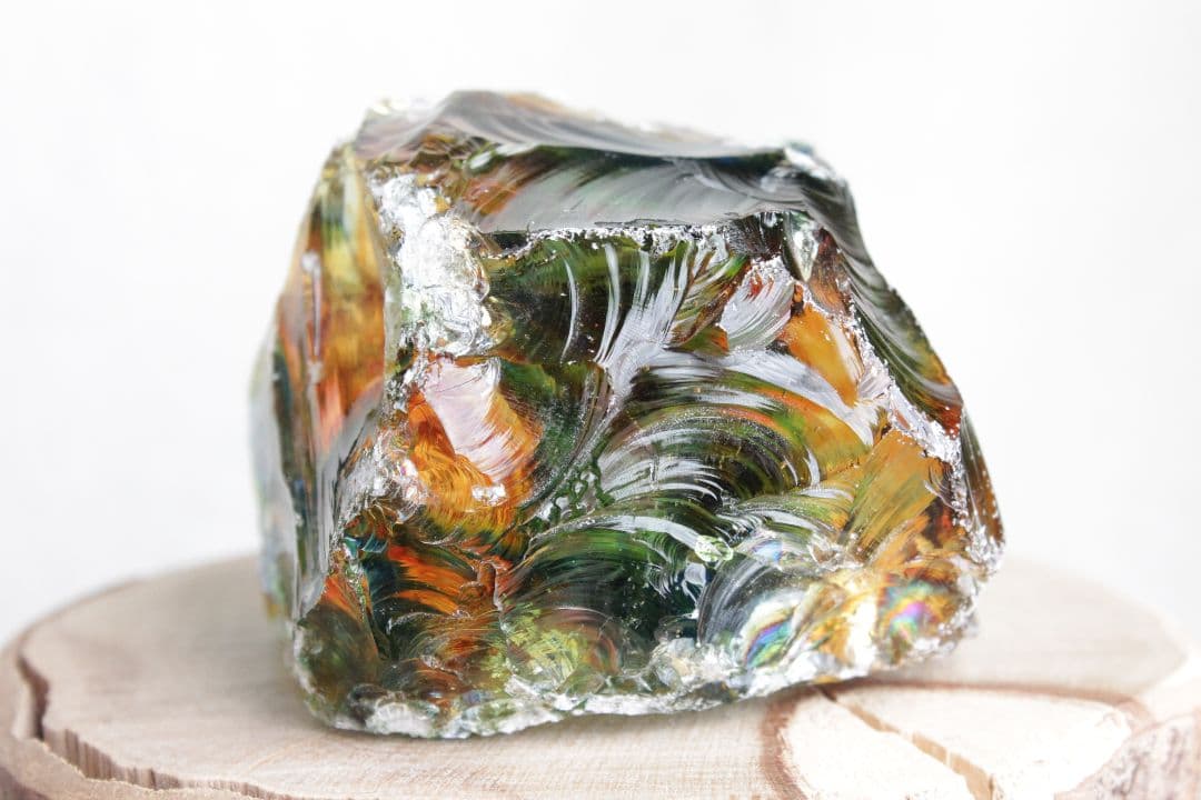 インドネシア産アンダラクリスタル　マルチカラー（グリーン・オレンジブラウン）