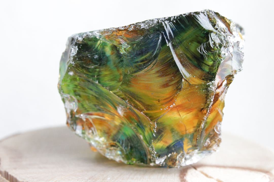 インドネシア産アンダラクリスタル　マルチカラー（グリーン・オレンジブラウン）