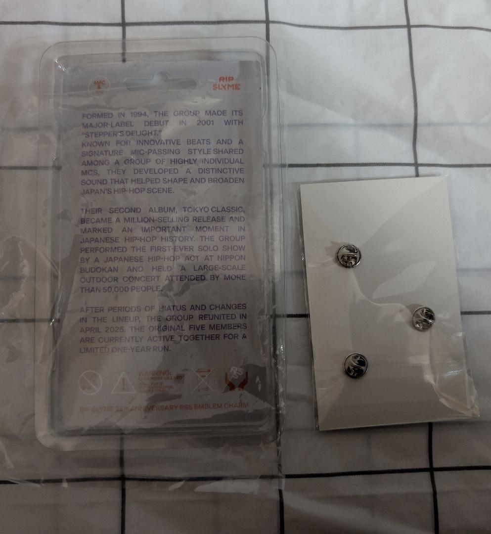 RIP SLYME 25周年 エンブレムチャーム&3/20 限定ピンバッジ