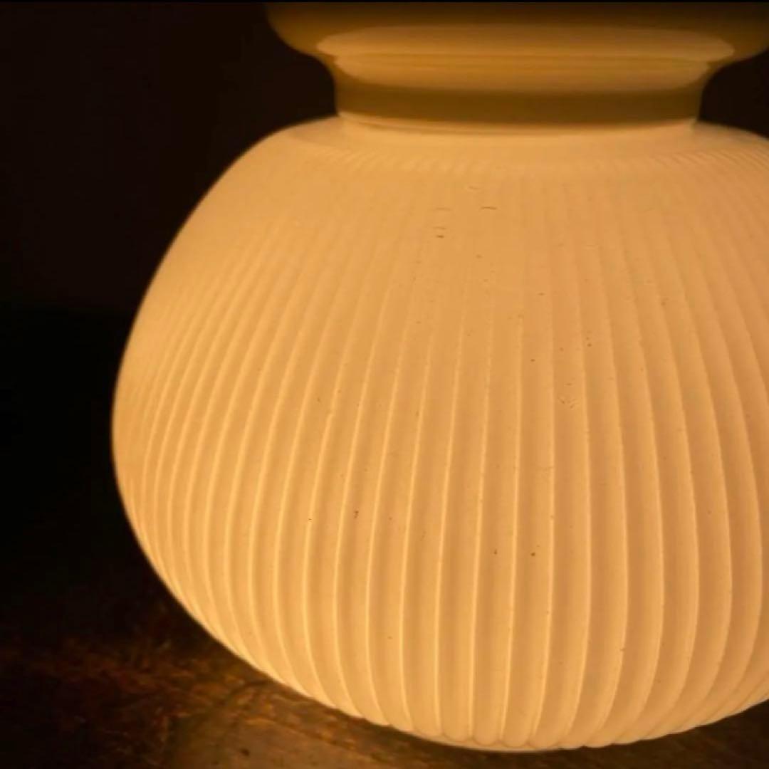 昭和レトロ　小ぶりの天井照明　ガラスシェード　ナショナル　美品