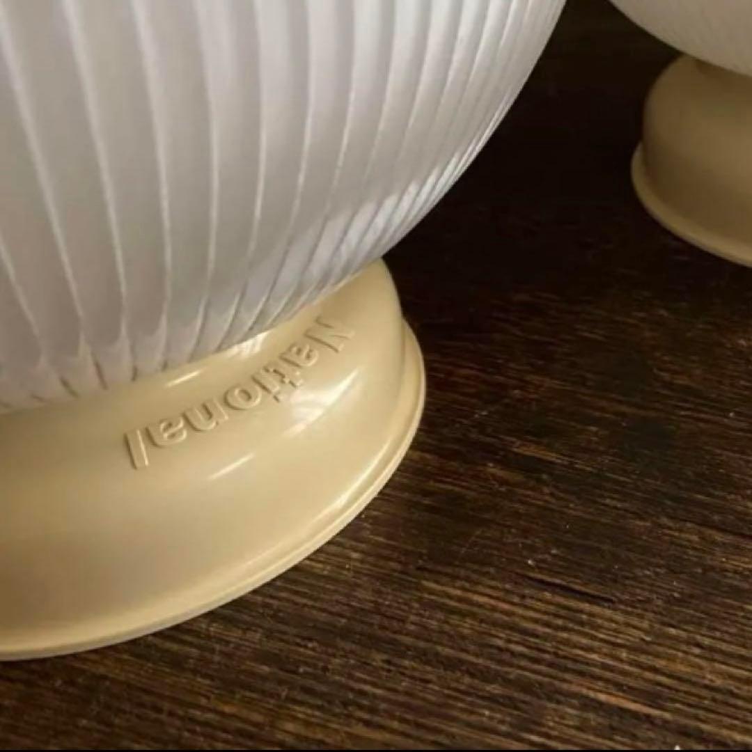 昭和レトロ　小ぶりの天井照明　ガラスシェード　ナショナル　美品