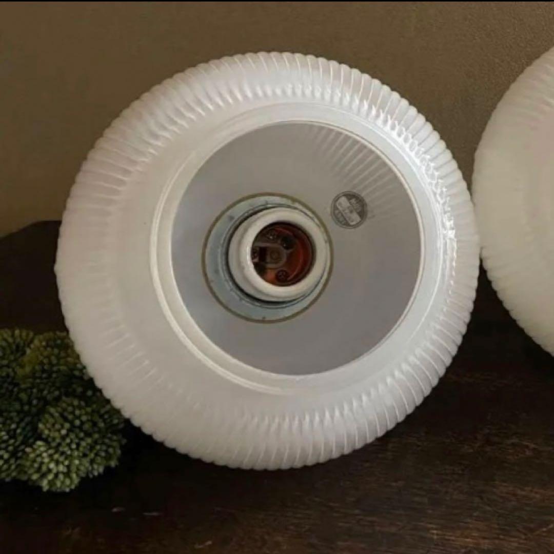 昭和レトロ　小ぶりの天井照明　ガラスシェード　ナショナル　美品