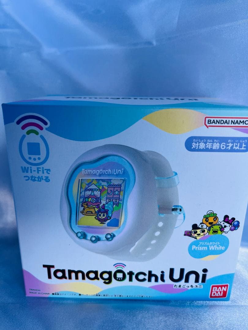 【新品未開封】Tamagotchi Uni Prism White