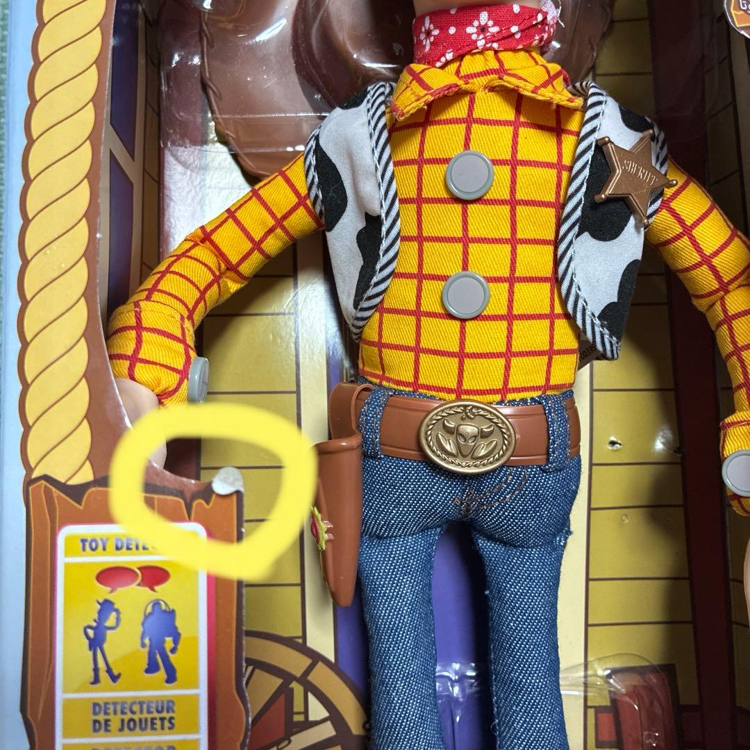 トイストーリー ウッディトーキングアクションフィギュア US版