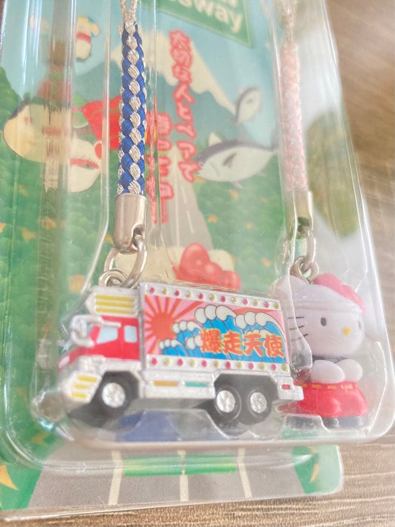 【ペア】ハローキティ デコトラ&暴走天使キティちゃん☆ ペア根付ストラップ！