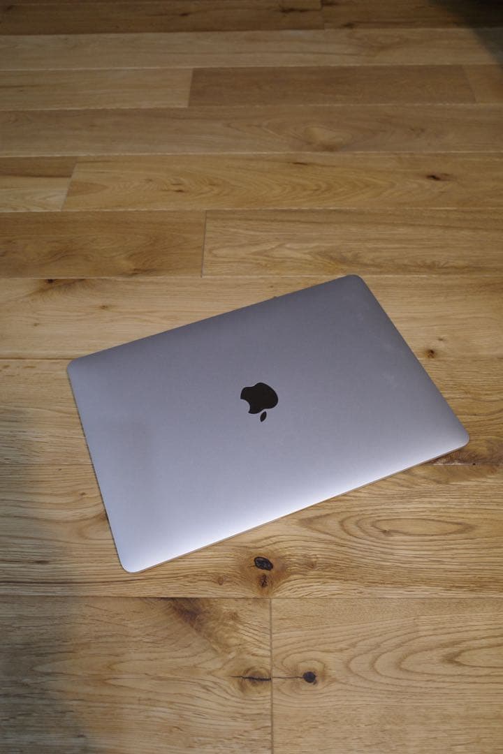 Apple MacBook air シルバー 本体