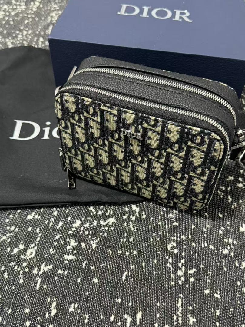 Dior モノグラムショルダーバッグ