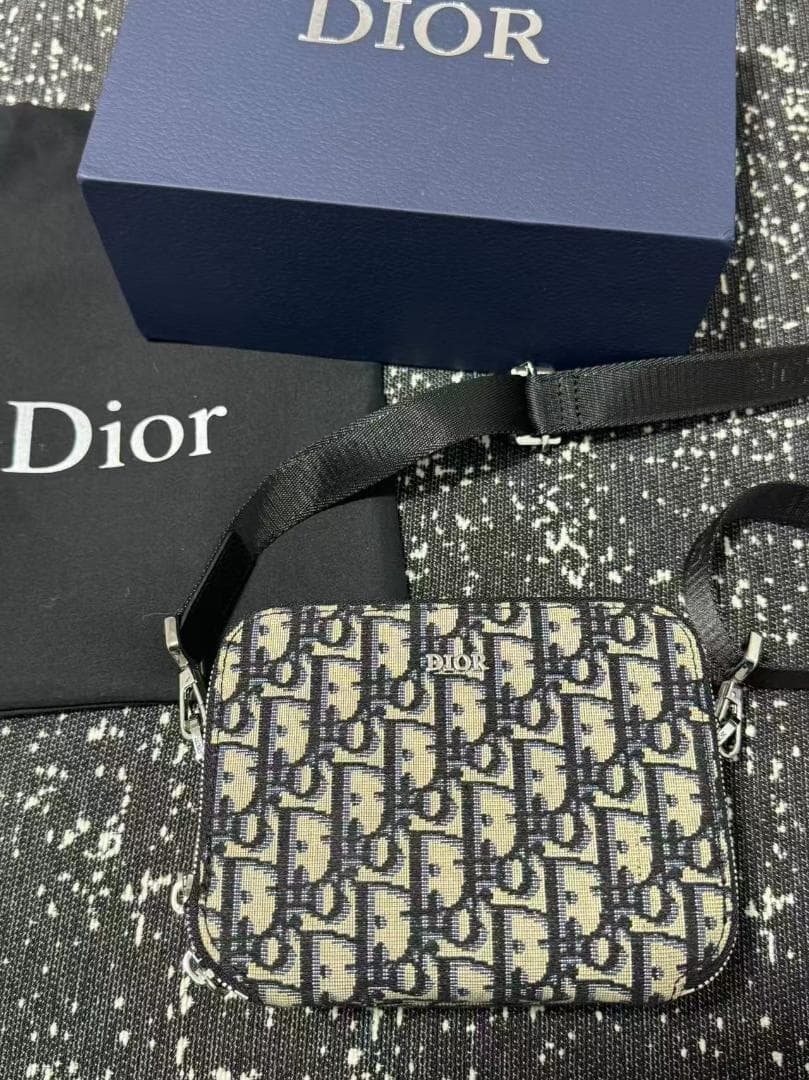 Dior モノグラムショルダーバッグ