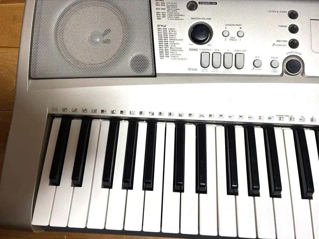 YAMAHA 高音質キーボードPSR-E313 動作良好！