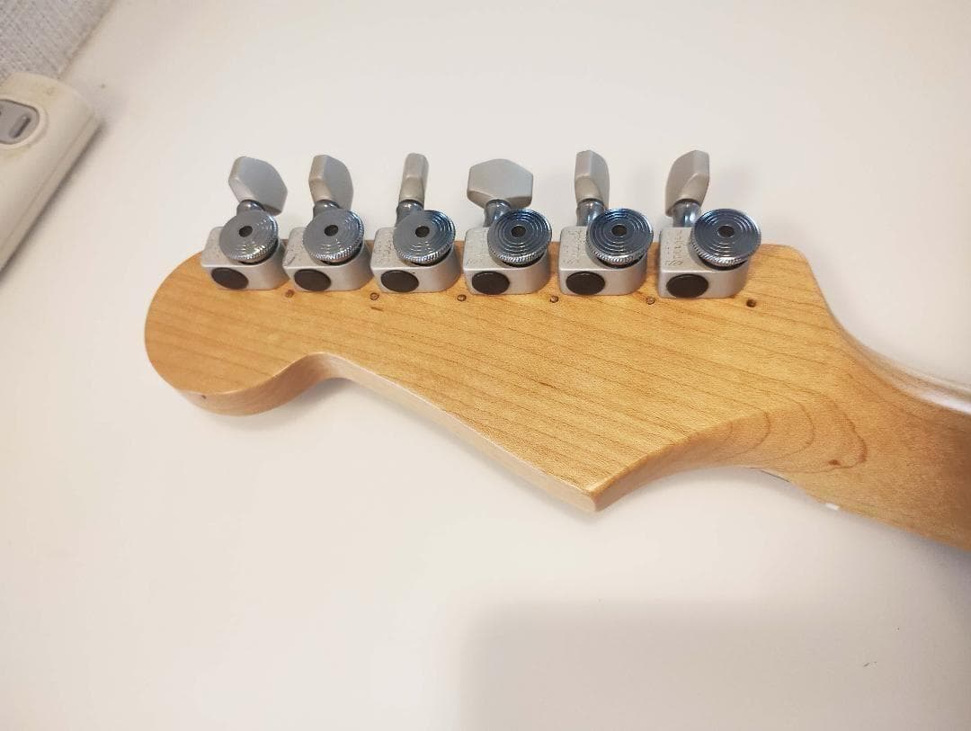 【美品】Fender ストラトキャスター【コンパクトボディ】