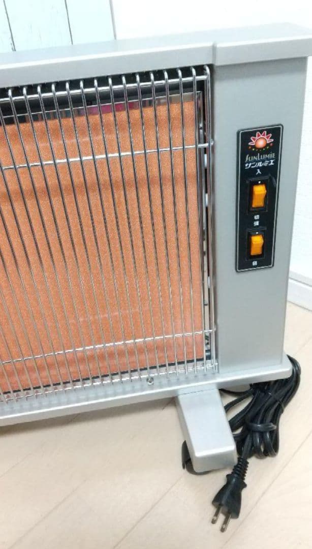 今の時期に大活躍➰サンルミエ エクセラ N500L 遠赤外線ヒーター