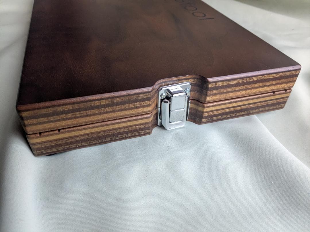 ピアノ足台　吉澤　アシストペダル用足台 ASS-V　ケースとアシストペダル付き