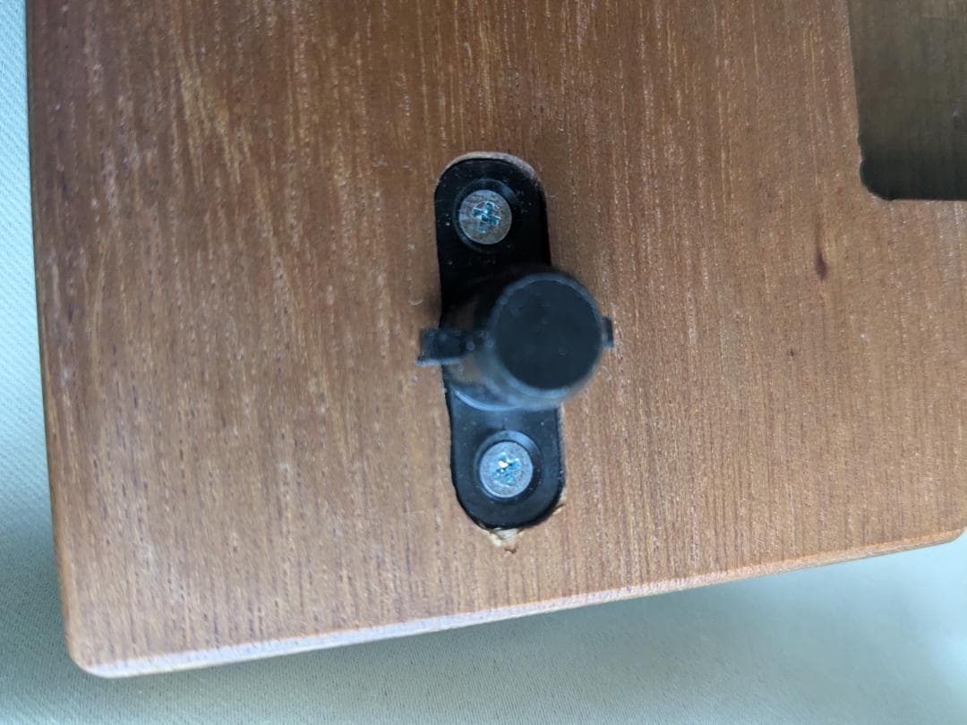 ピアノ足台　吉澤　アシストペダル用足台 ASS-V　ケースとアシストペダル付き