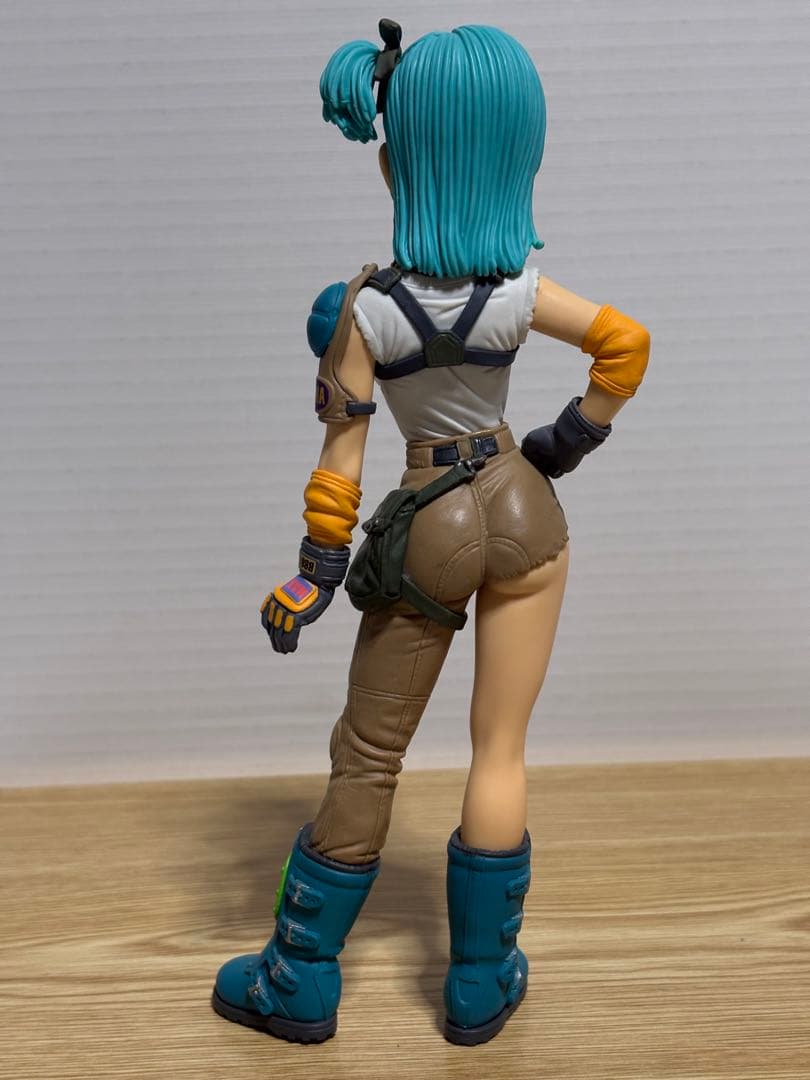 ドラゴンボール 造形天下一武道会 ブルマ フィギュア 欠品パーツあり