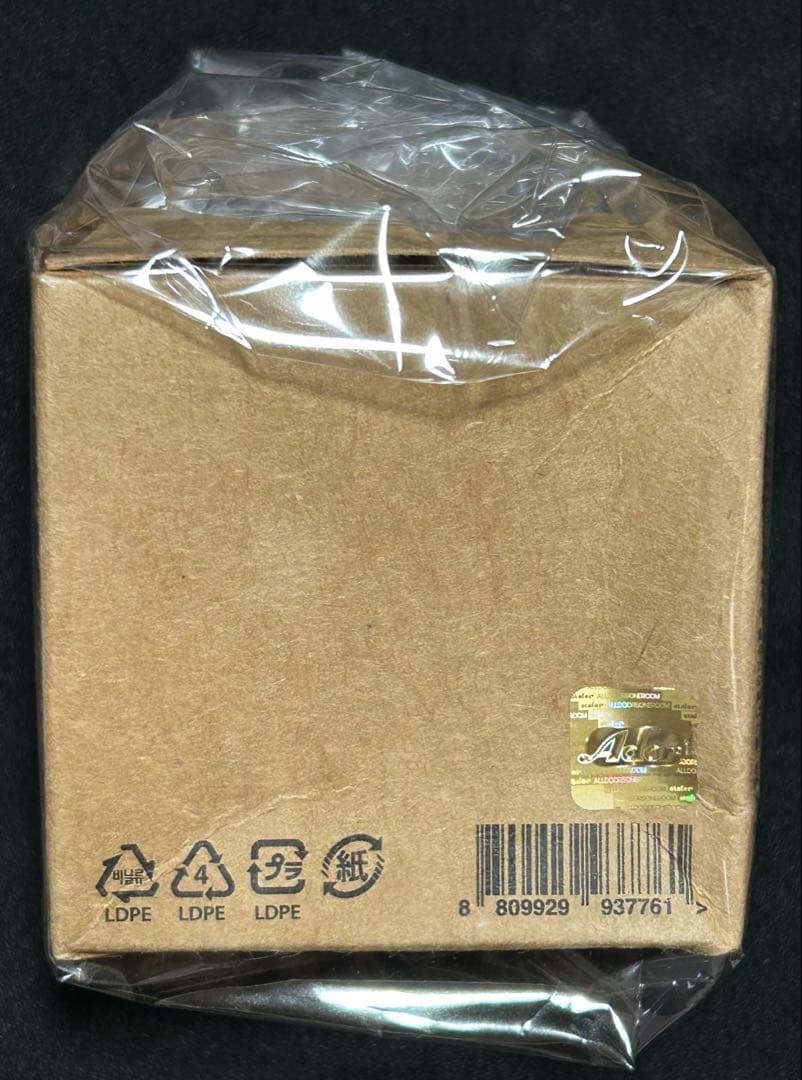 NewJeans BUNNIES CLUB DICE KEYRING 新品未開封