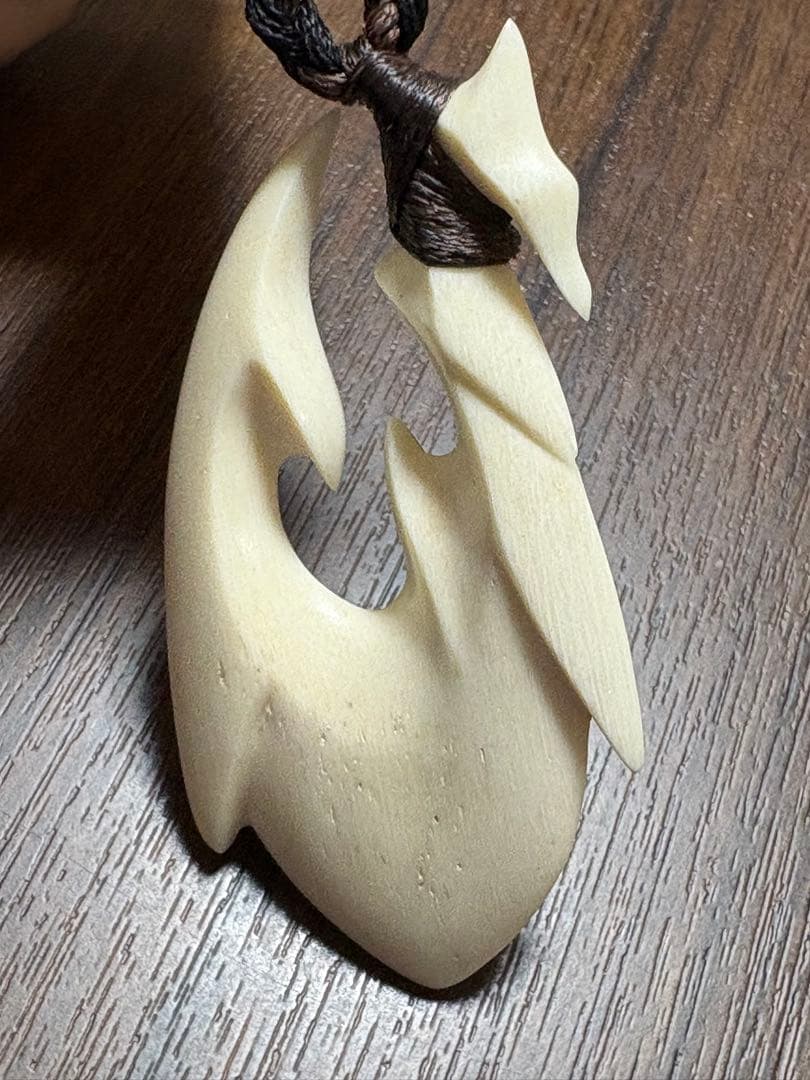 ボーンカービングネックレス(sw100)マッコウ表示価格より50%OFF