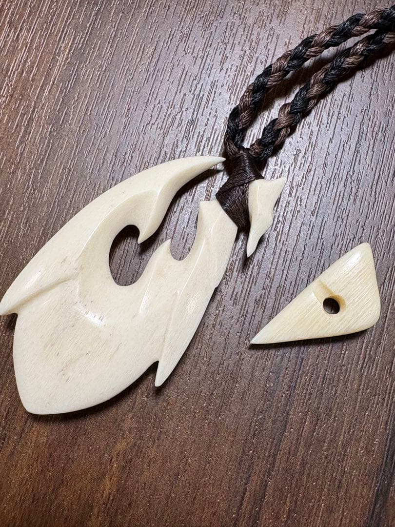 ボーンカービングネックレス(sw100)マッコウ表示価格より50%OFF