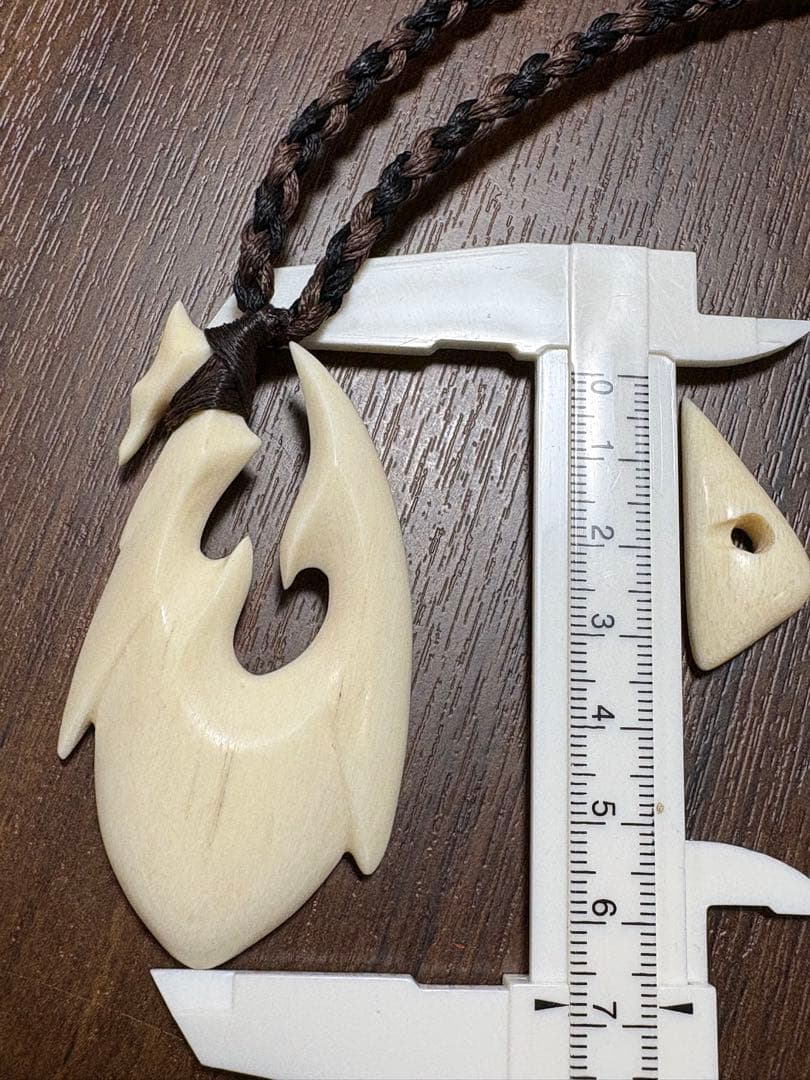 ボーンカービングネックレス(sw100)マッコウ表示価格より50%OFF