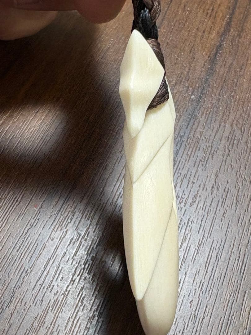 ボーンカービングネックレス(sw100)マッコウ表示価格より50%OFF