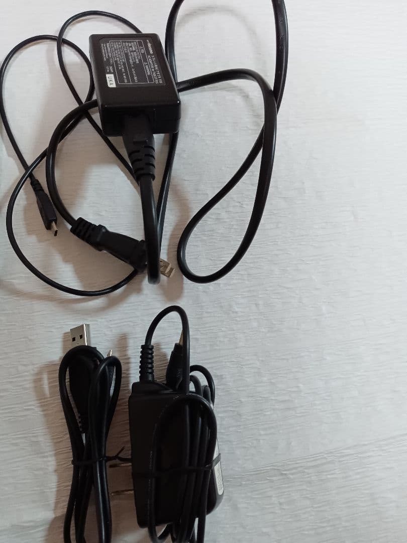 ドコモ　arrows F-01D タブレット　ドコモ　F-01F スマホ