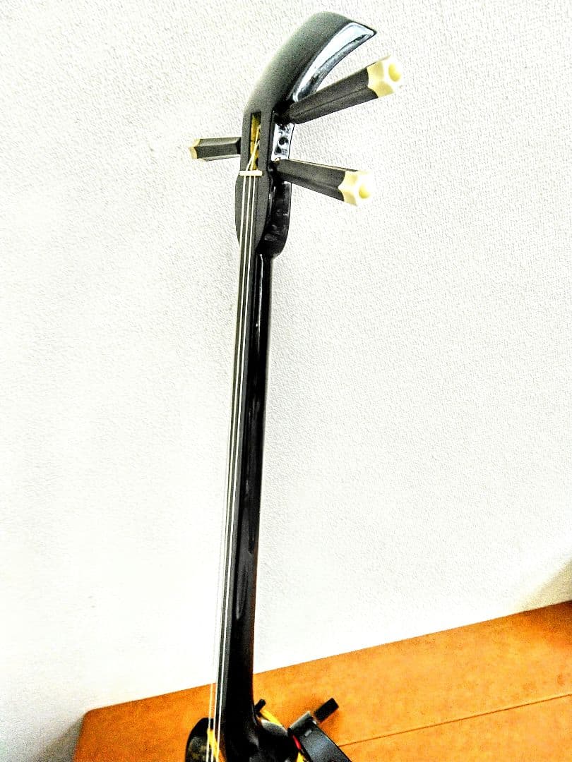 沖縄三線　人工皮　セミハードケース付き