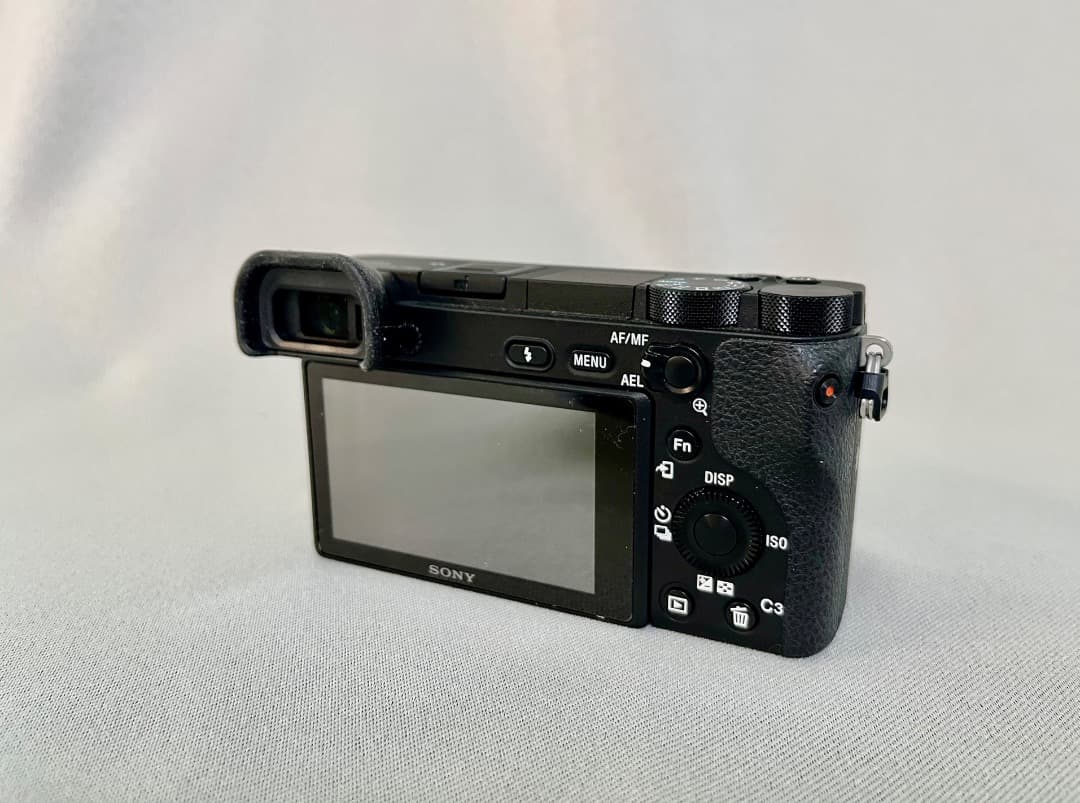 【極美品】SONY α6500 ILCE-6500 ミラーレス一眼カメラ