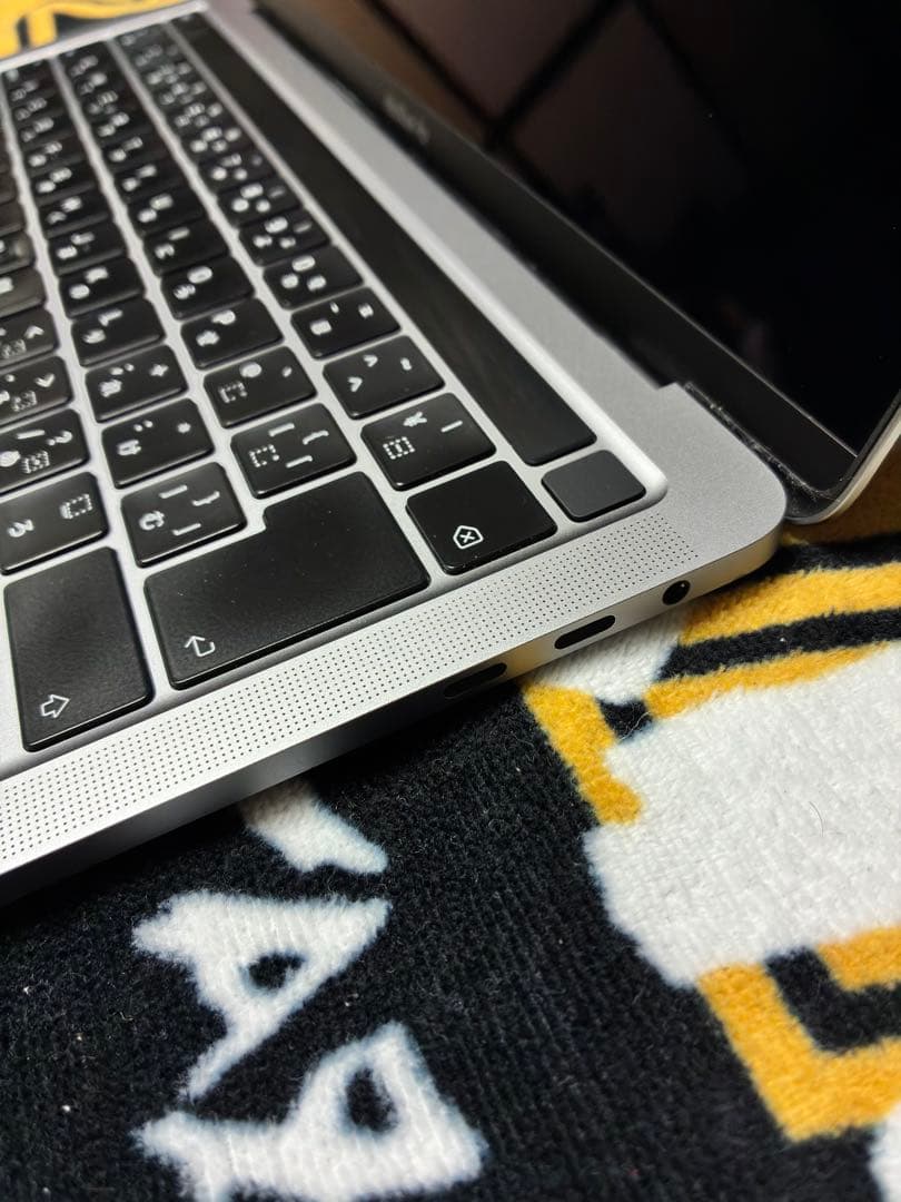 MacBook本体 MacBook Pro 2020 intel Core i7 RAM32GB