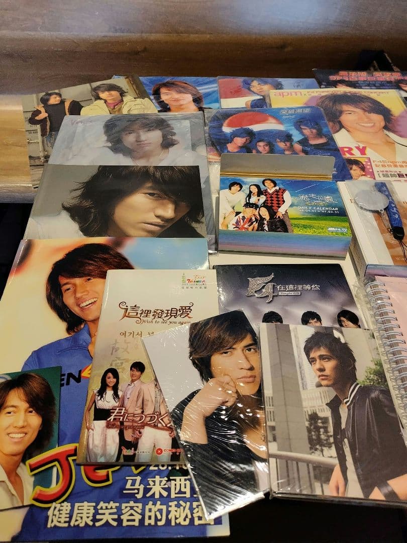 希少 華流 台湾 F4 グッズ 言承旭 ヴィックチョウ 周渝民 多数