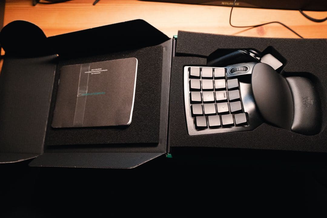 Razer TARTARUS V2 メカメンブレンゲーミングキーパッド