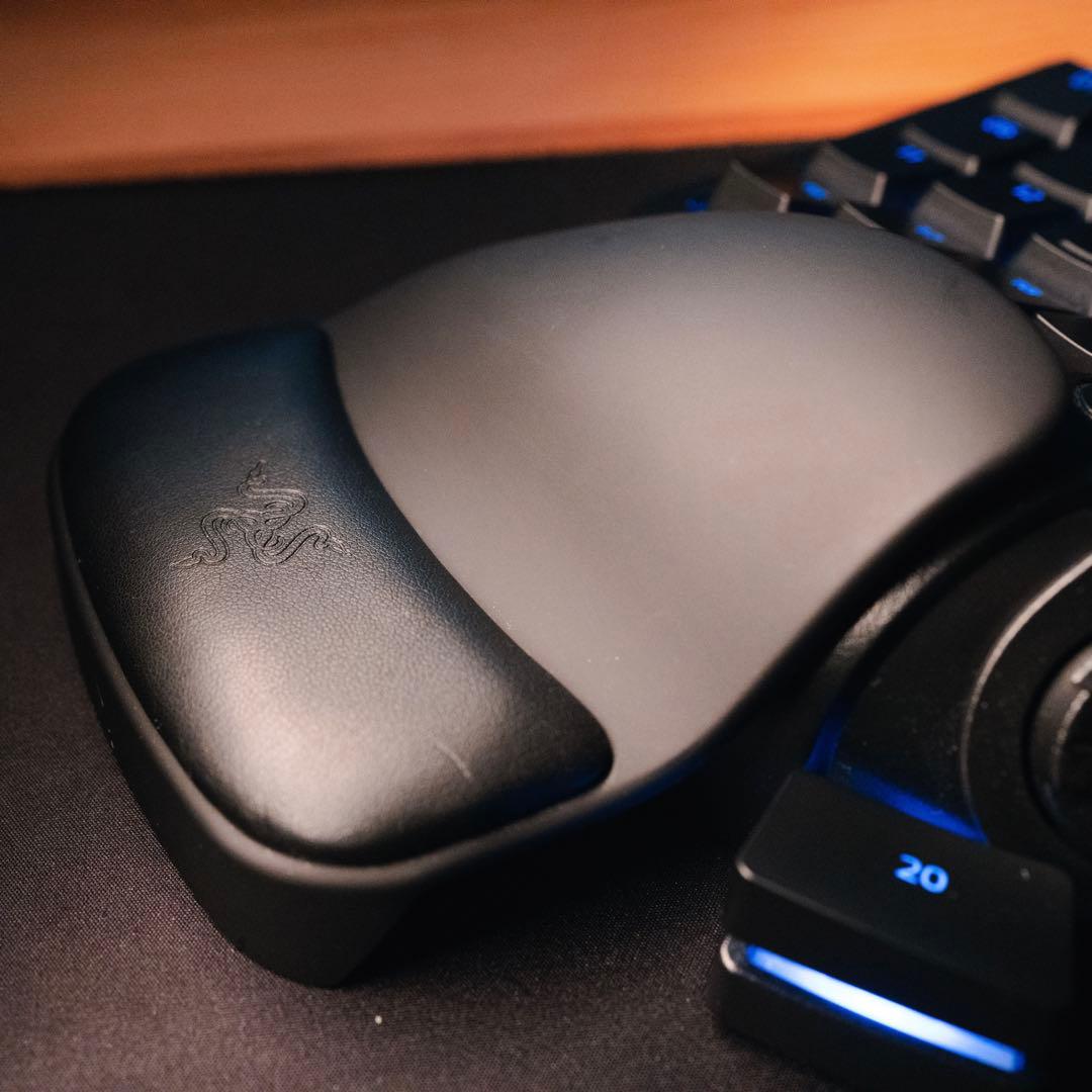 Razer TARTARUS V2 メカメンブレンゲーミングキーパッド